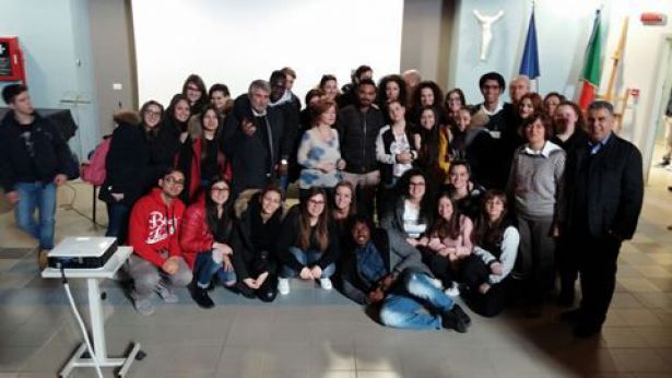 Domenica Ore 18 00 A Vasto Festa Contro Il Razzismo Piazza Rossetti Notizie Vasto