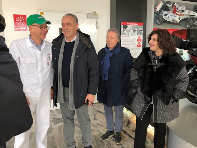 Cominciato Con La Visita Alla Honda Italia Il Tour Di Legnini Nelle