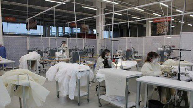 L'interno dello stabilimento di Chieti