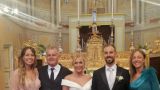 Gli sposi con mamma Marilena, papà Sante e la "sorellina" Giada