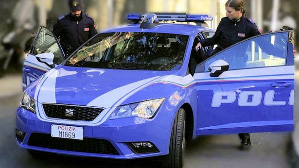 Volante della Polizia di Stato