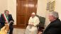Papa Francesco con il Sindaco di Termoli e mons. De Luca