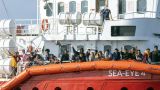 La SEA EYE  nel porto di Ortona