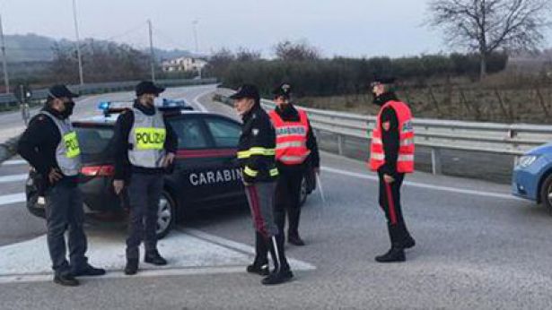 Le forze dell'ordine nella zona di contrada Termini