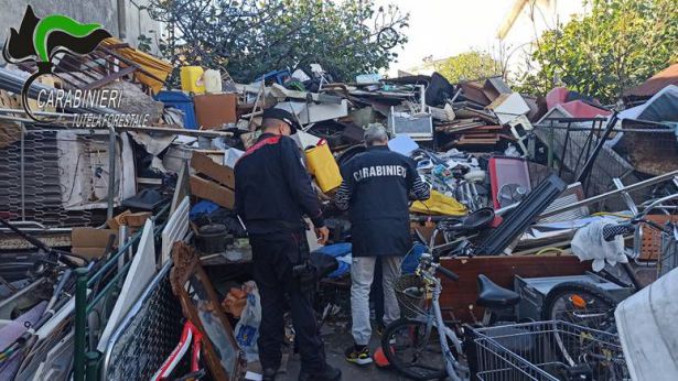 Pescara: discarica abusiva in via Tiburtina