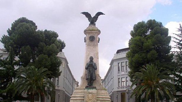 Monumento a Gabriele Rossetti
