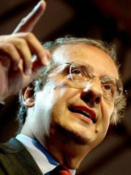 Nella foto, Walter Veltroni
