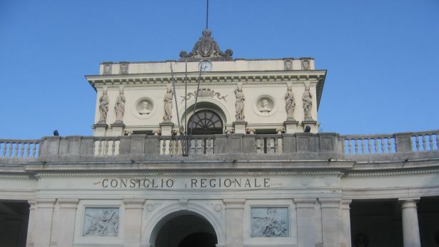 Palazzo Emiciclo Regione Abruzzo