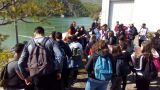 Studenti al lago di Bomba
