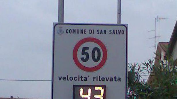 Dissuasori di velocità all'ingresso di San Salvo (Via Trignina)