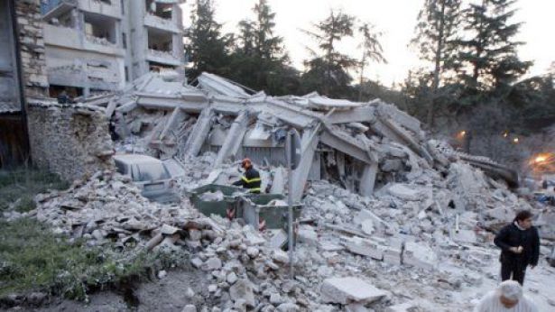Terremoto a L'Aquila - foto www.ansa.it