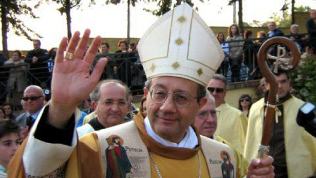 Nella foto, Monsignor Bruno Forte