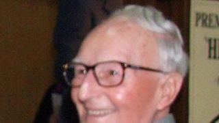 Nella foto, il compianto comm. Silvio Petroro