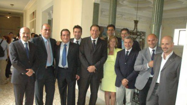Nella foto, la Giunta provinciale