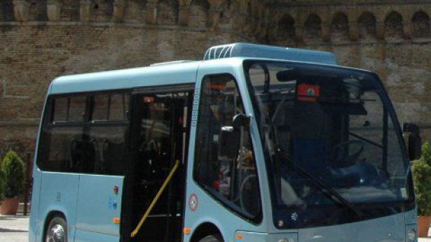 Un autobus elettrico