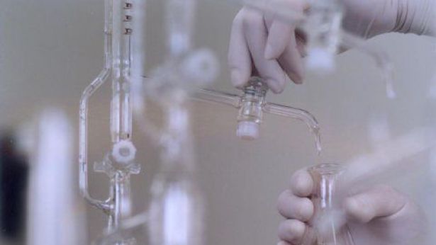 Nella foto, un laboratorio chimico