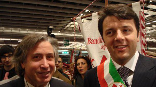 Nella foto, Mario Pachioli e il Sindaco di Firenze il Dr. Matteo Renzi