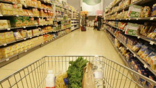 Nella foto, un carrello della spesa