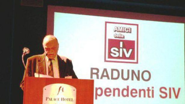 Il dott. Aldo Pellissoni ad un raduno degli ex dipendenti S.I.V.