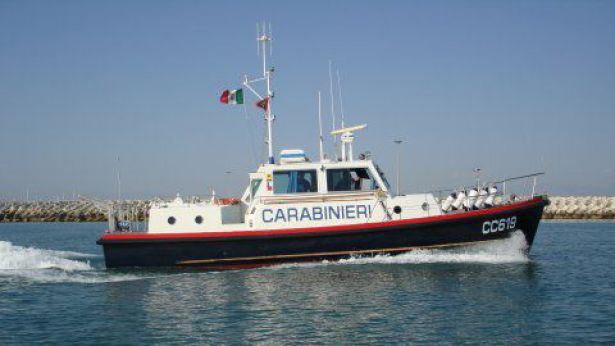 Nella foto: una motovedetta dei carabinieri
