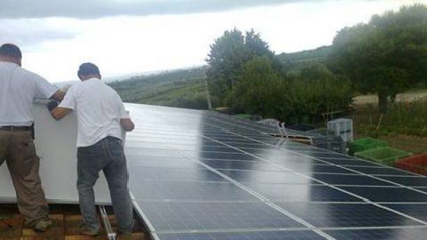 impianto fotovoltaico realizzato sul frantoio Sputore