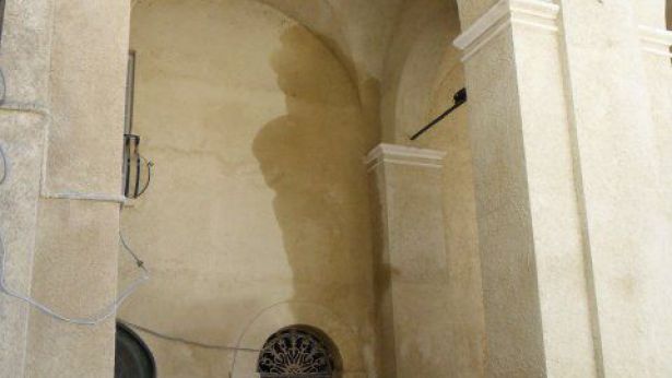Incuria a Palazzo d'Avalos