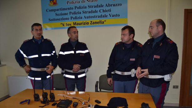 Gli agenti della Polstrada di Vasto Sud