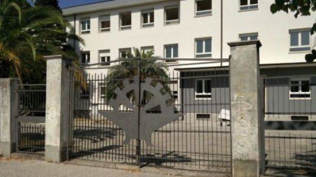 San Salvo: Scuola Media D'Acquisto