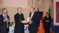 Mons. Bruno Forte consegna il discobolo d'oro a Giuseppe Forte