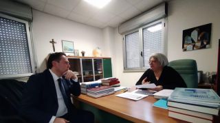 Il Primario del reparto, la dott.ssa Maria Amato con il D.G. Palmieri