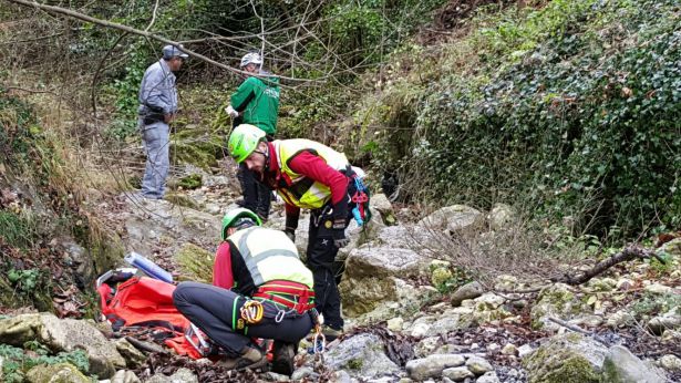 Guardiagrele: recupero del cadavere sotto il ponte di Bocca di Valle