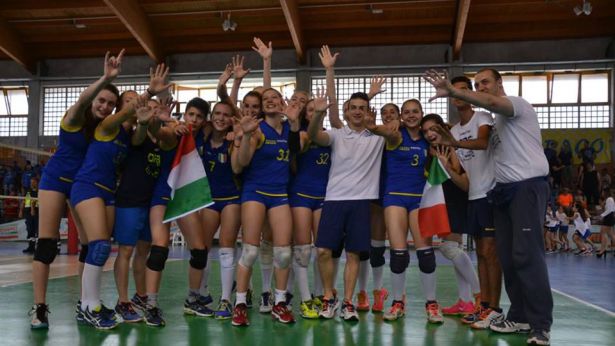 Le giovani atlete vincitrici del titolo azzurro