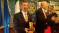 Rotary Club: lo scambio dei doni dopo il discorso del Governatore