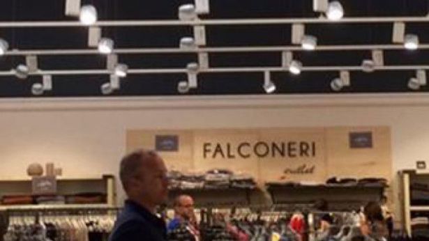 Un negozio Falconeri