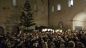 Presepio del Golfo: I tanti cittadini presenti nel cortile di palazzo d'Avalos