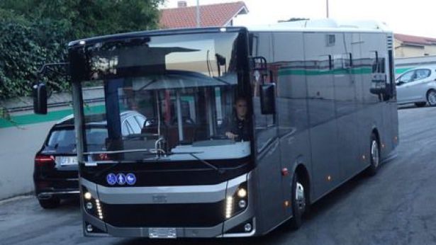 Autobus