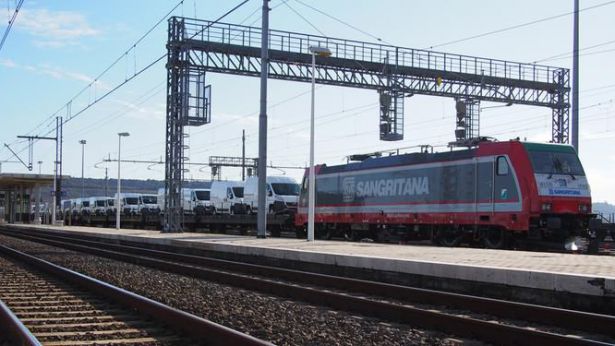 Un treno della Sangritana