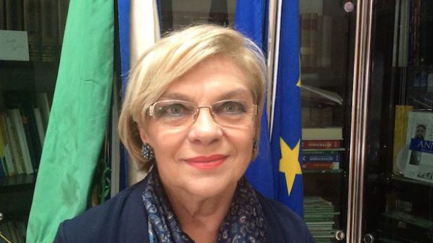 La dirigente scolastica Prof.Ssa Maria Pia Di Carlo