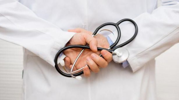 Un medico