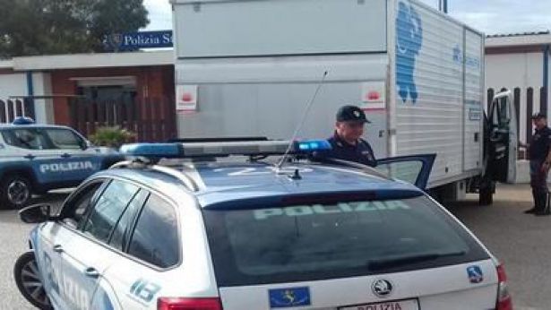 Il camion recuperato in Val di Sangro