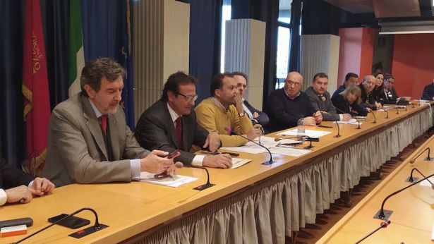 Il presidente  Marsilio incontra i sindaci