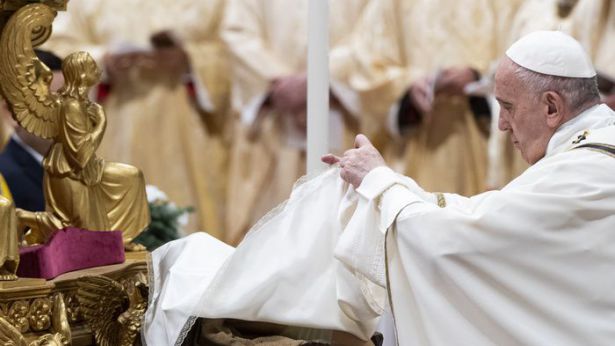 Papa Francesco celebra il Natale in San Pietro