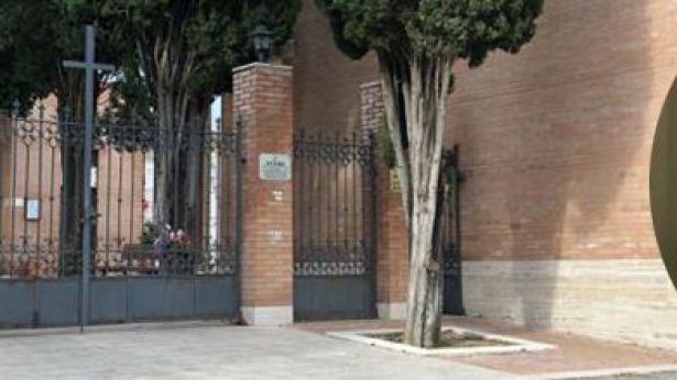 L'ingresso del cimitero di San Salvo
