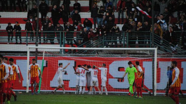 La Curva d'Avalos