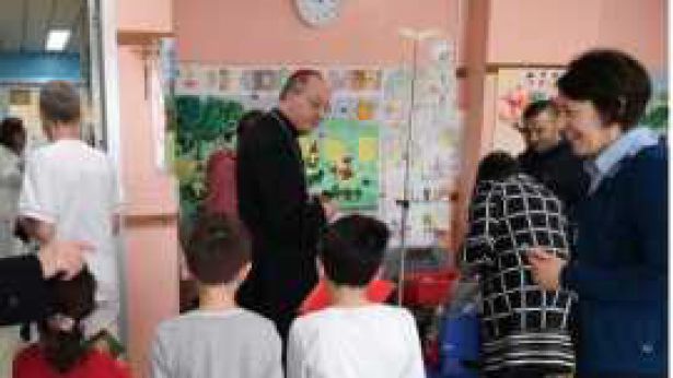 Mons. Bruno Forte in visita all'ospedale di Chieti