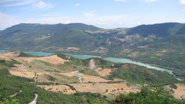 Il lago di Bomba