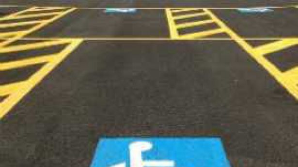 Un parcheggio per invalidi