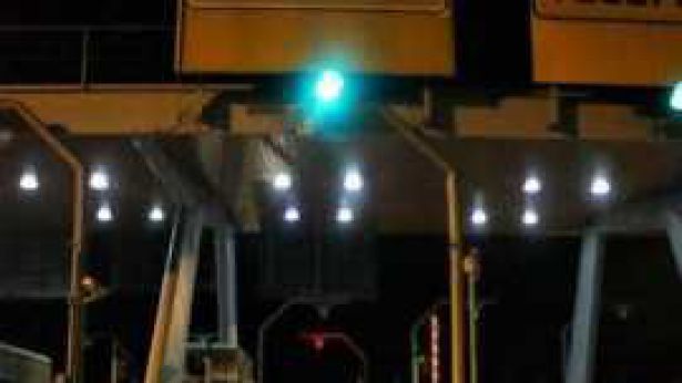 Casello A/14 di notte