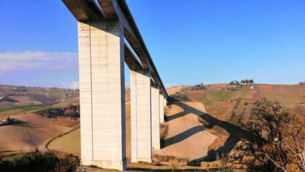 Un viadotto dell'A/14