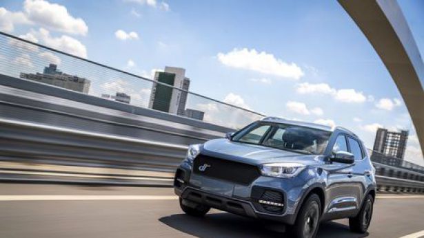 La DR SUV